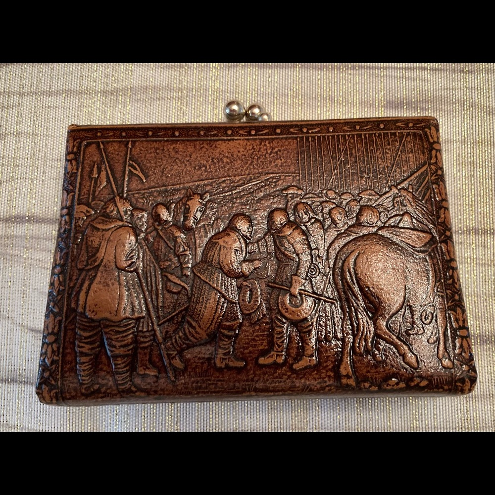 Leather ladies purse